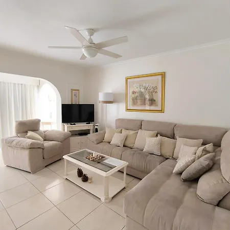 Tipsy Terrace Acantilado de los Gigantes