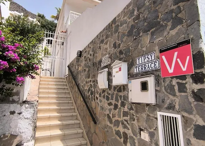 Tipsy Terrace Apartment